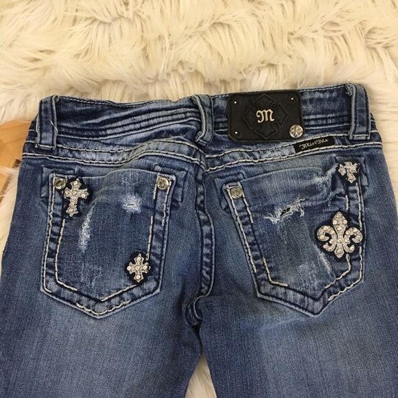 ⚜️SOLD⚜️Miss Me Buckle Embellish Bootcut Jeans - Picture 7 of 8